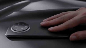 Read more about the article جزئیات جدیدی از نمایشگر و طراحی پنل پشتی ریلمی 14 پرو و پرو پلاس فاش شد