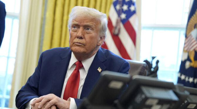 ترامپ مسئولان اجرای قوانین سرویس‌های دیجیتال اروپا را تهدید کرد